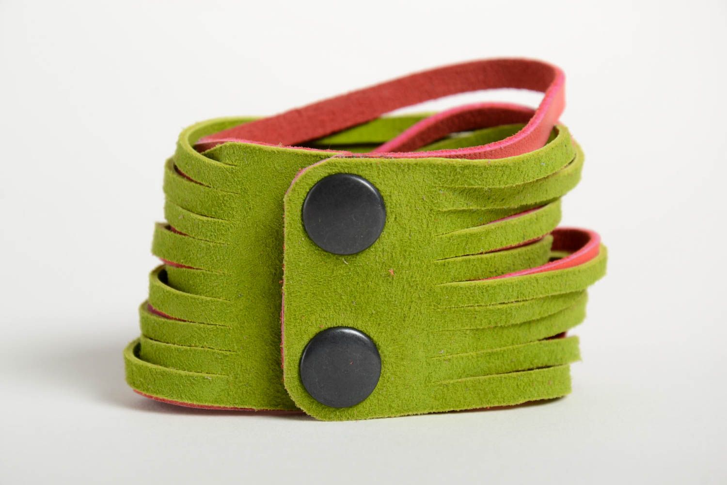 Широкий кожаный браслет ручной работы браслет на руку украшение из кожи зеленое фото 2