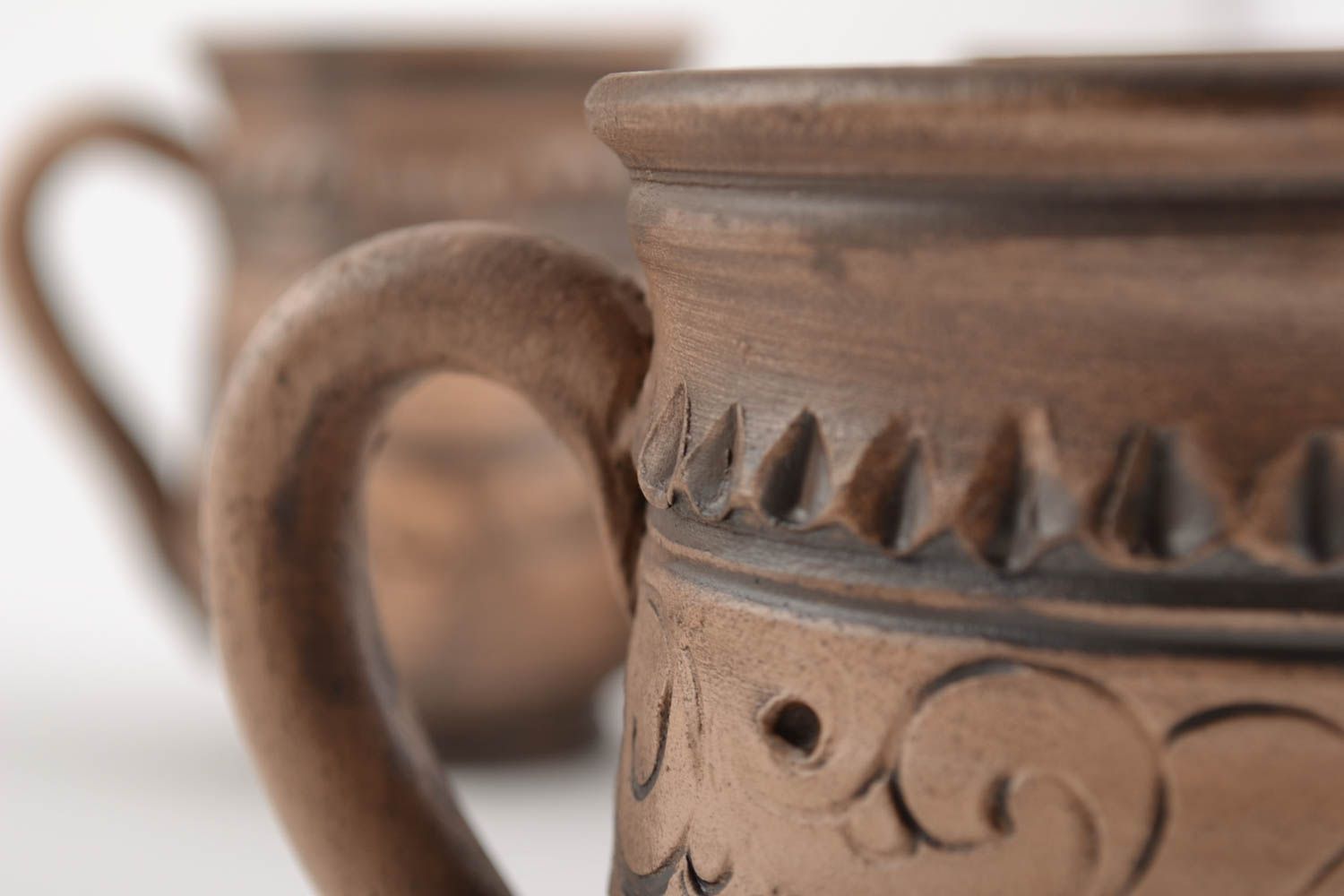 Tres tazas originales artesanales de cerámica blanca hechas a mano de 330 ml foto 3