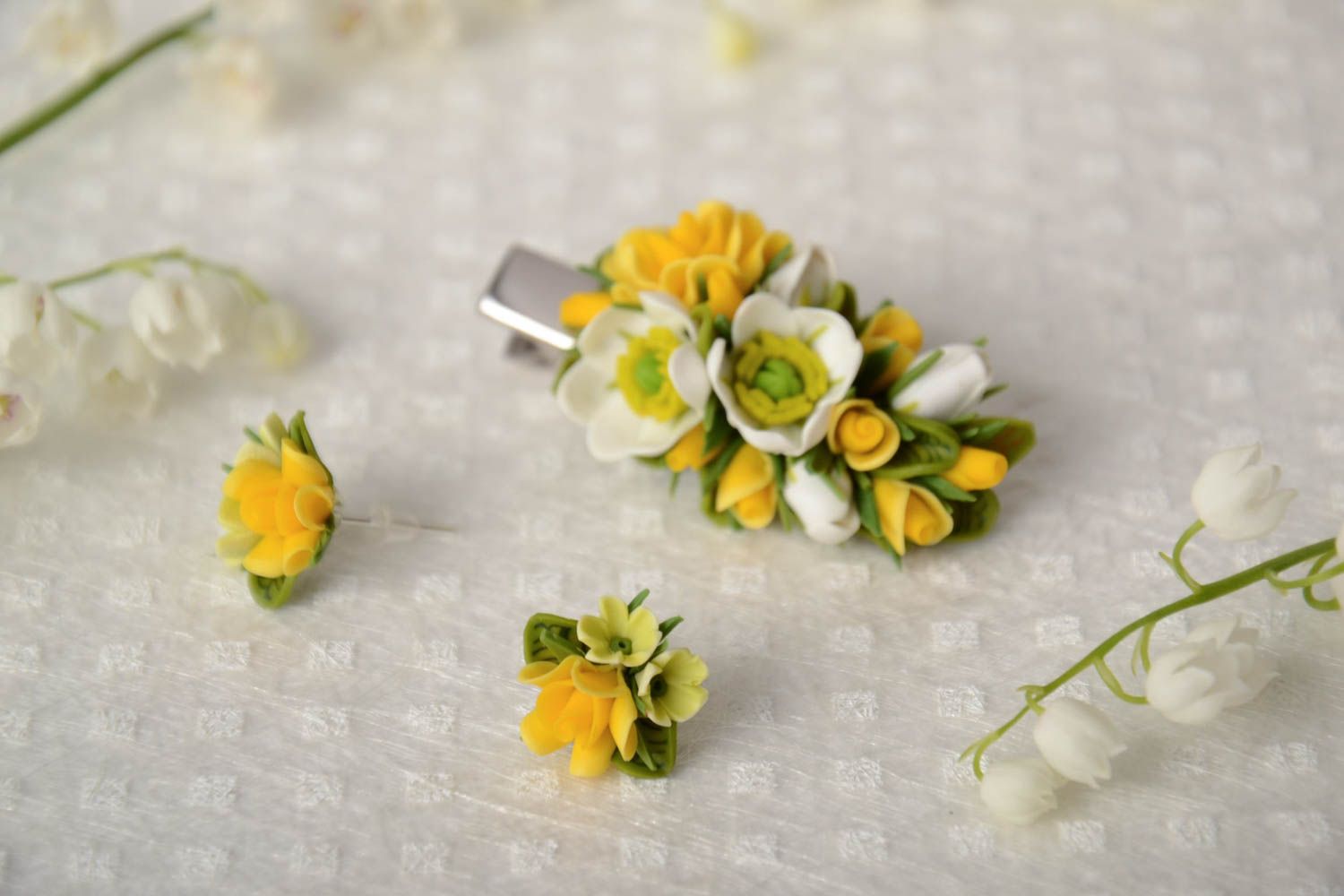 Handmade polymer clay yellow floral hair clip and stud earrings set of 2 items photo 1