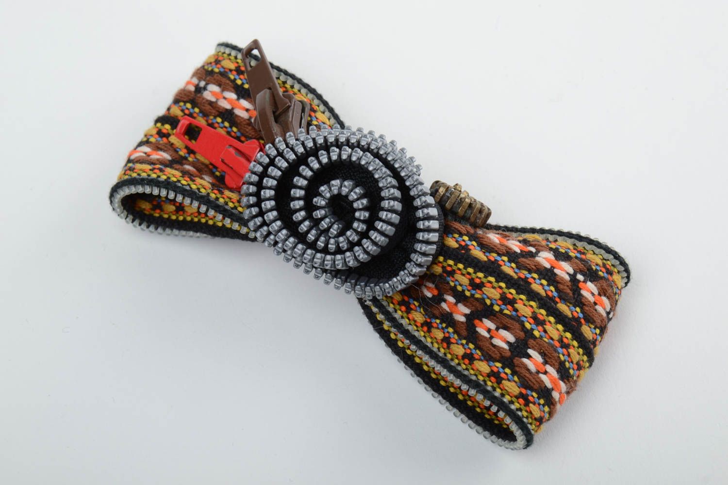 Handmade Haarspange Schleife aus Reißverschlüssen mit Mouline Stickerei für Damen foto 2
