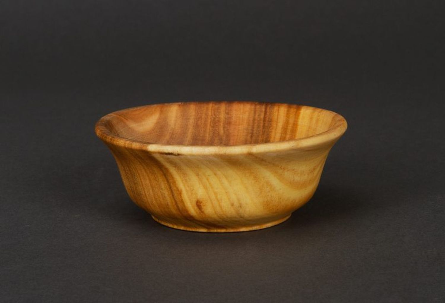 Wooden bowl photo 2