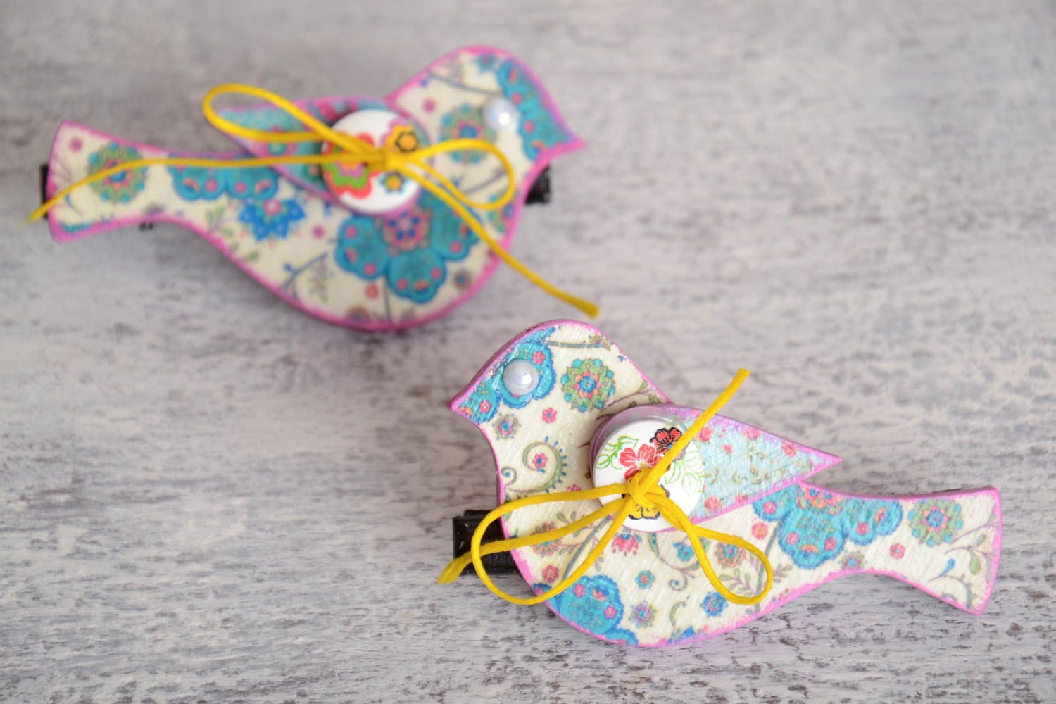 Set of beautiful handmade decoupage plywood hair clips for children 2 pieces Birds photo 1
