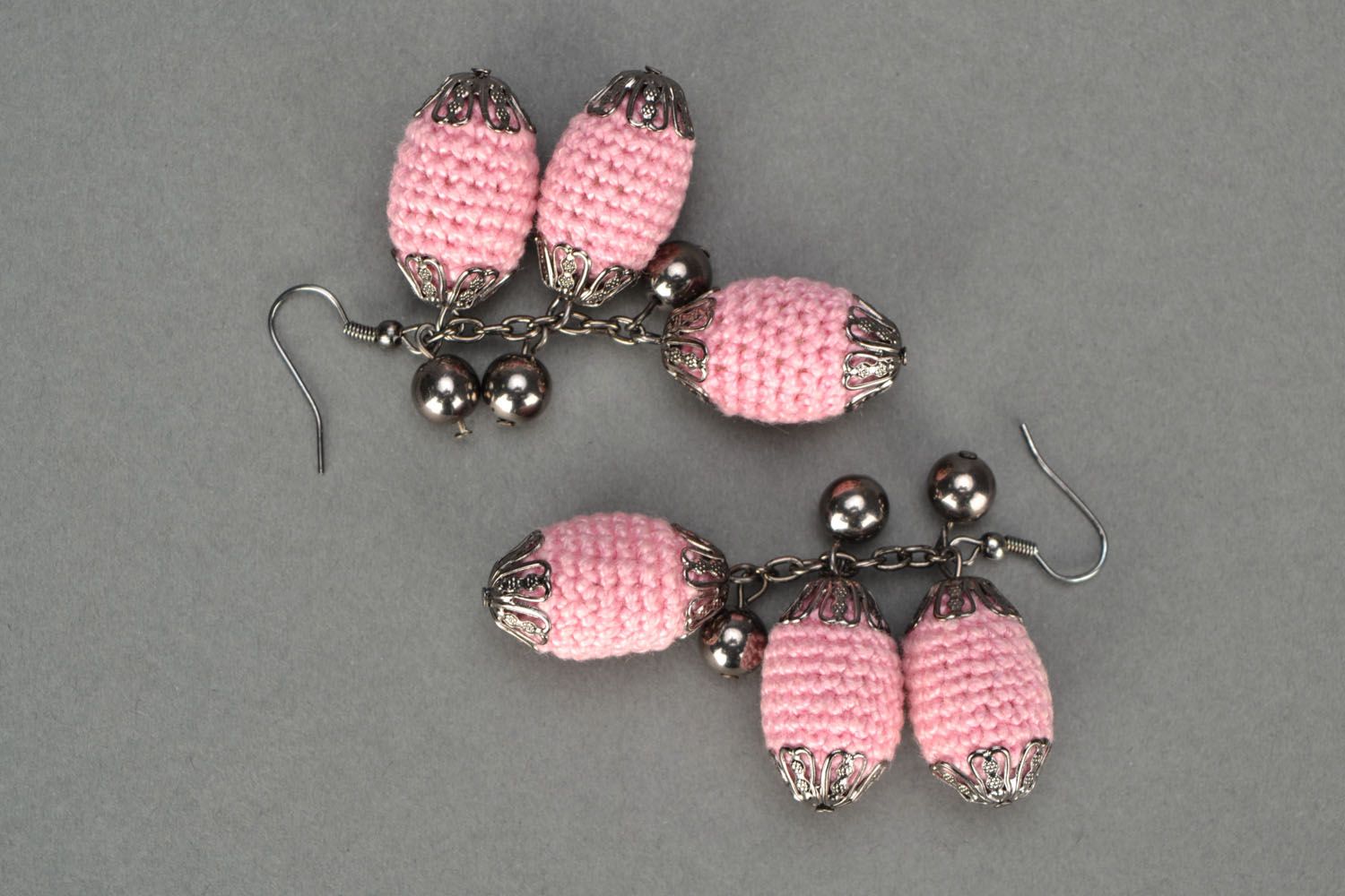 Pink earrings with pendants photo 3
