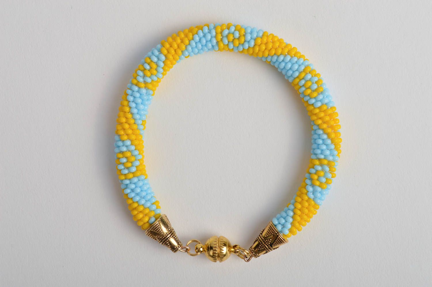 Bracelet perles de rocaille Bijou fait main bleu-jaune design Cadeau pour fille photo 2