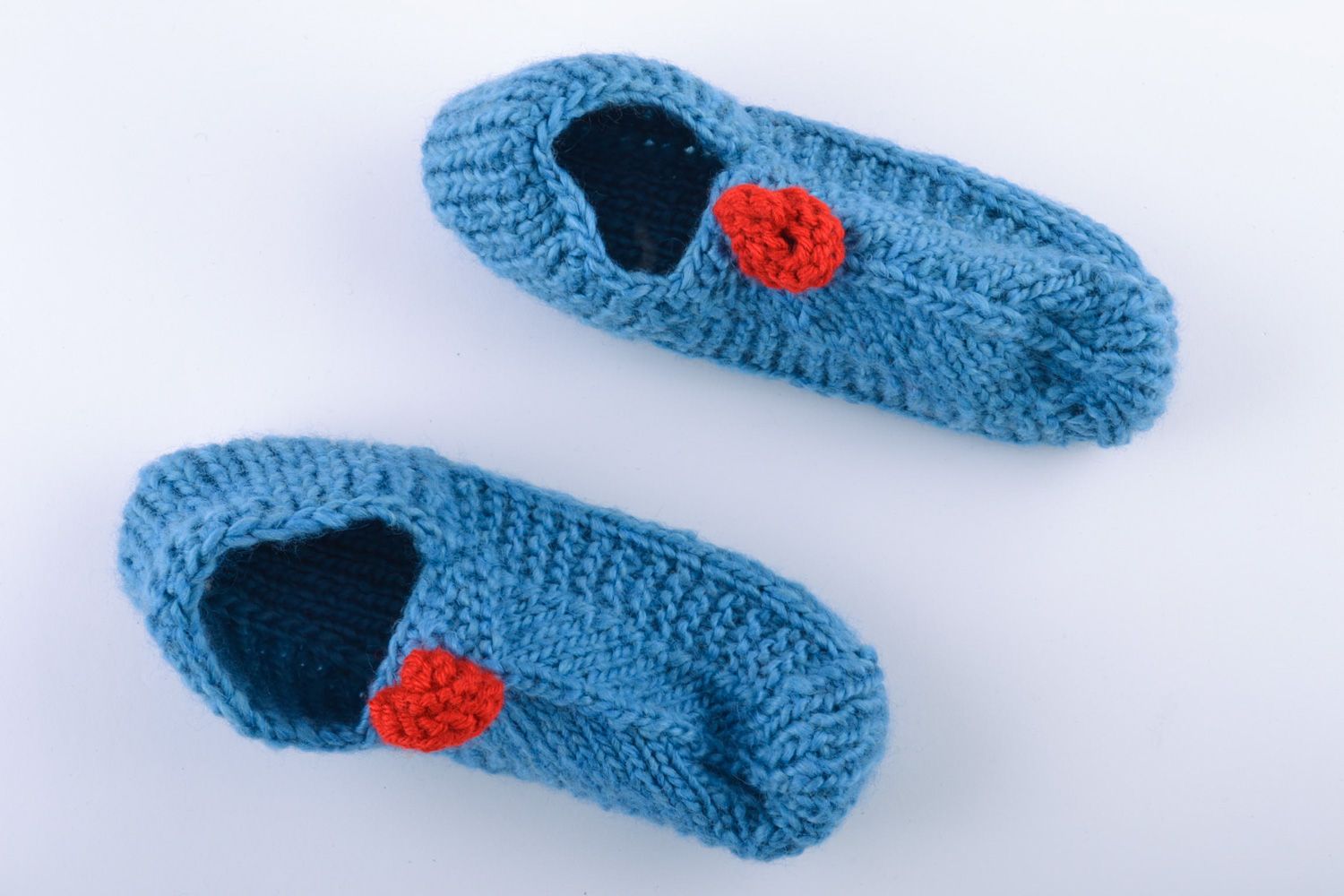 Handmade warm knitted half-woolen women's slippers of blue color with red knitted accessories photo 4