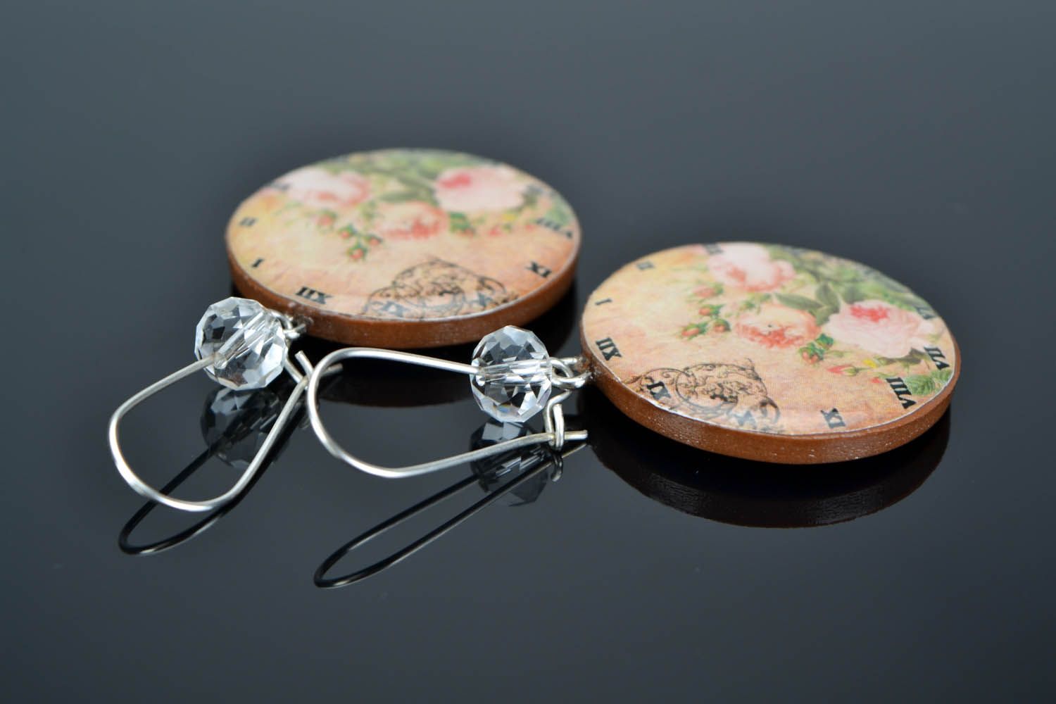 Brincos feitos de cerâmica plástica criados manualmente Rosa de chá foto 1
