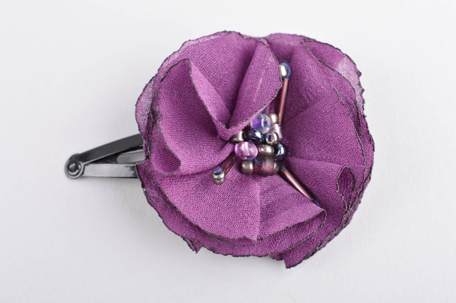 Заколка цветок ручной работы элитная бижутерия украшение на голову фиолетовое фото 2