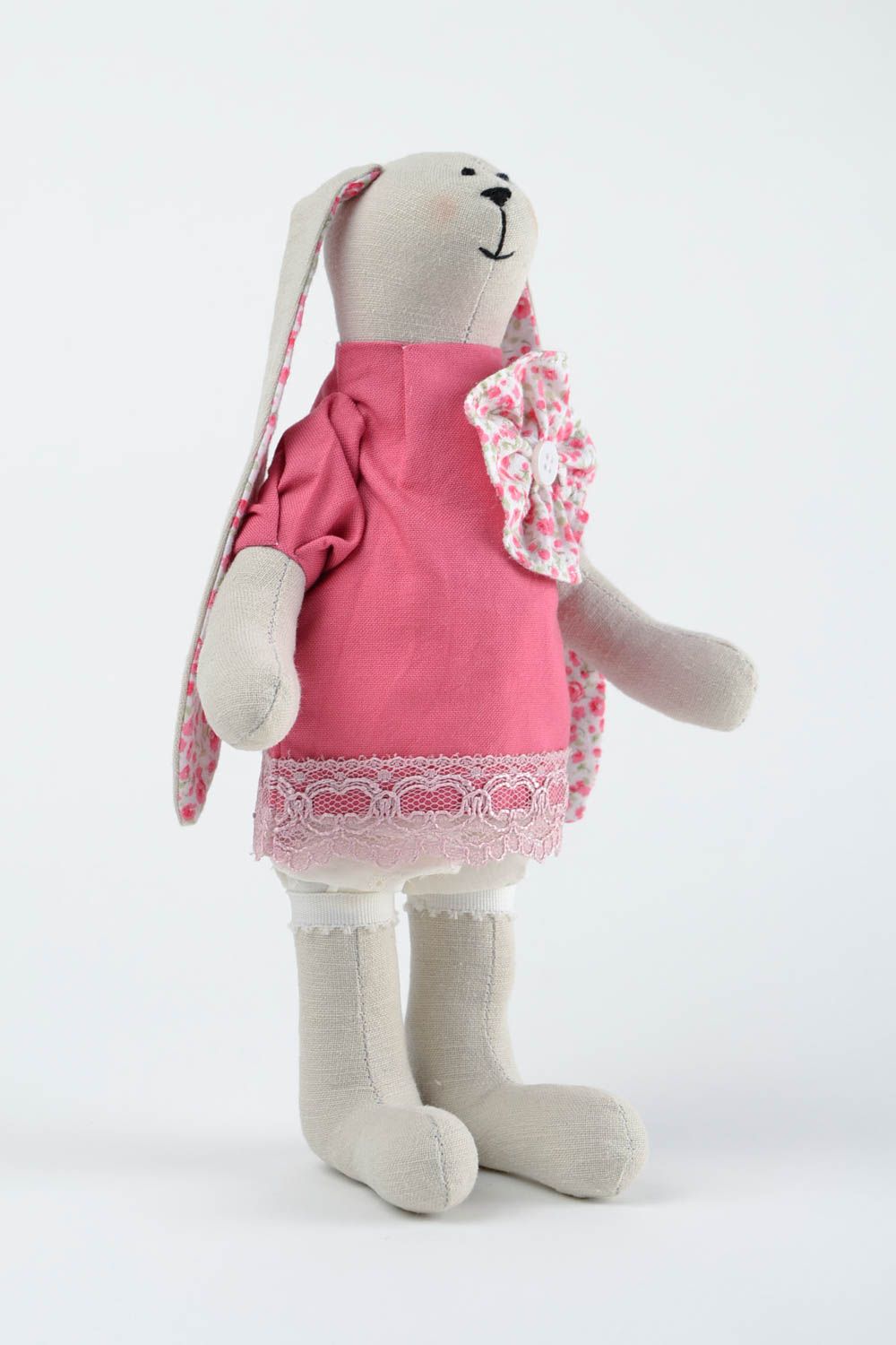 Peluche Lapin en tissu faite main originale en robe rose Décoration maison photo 4