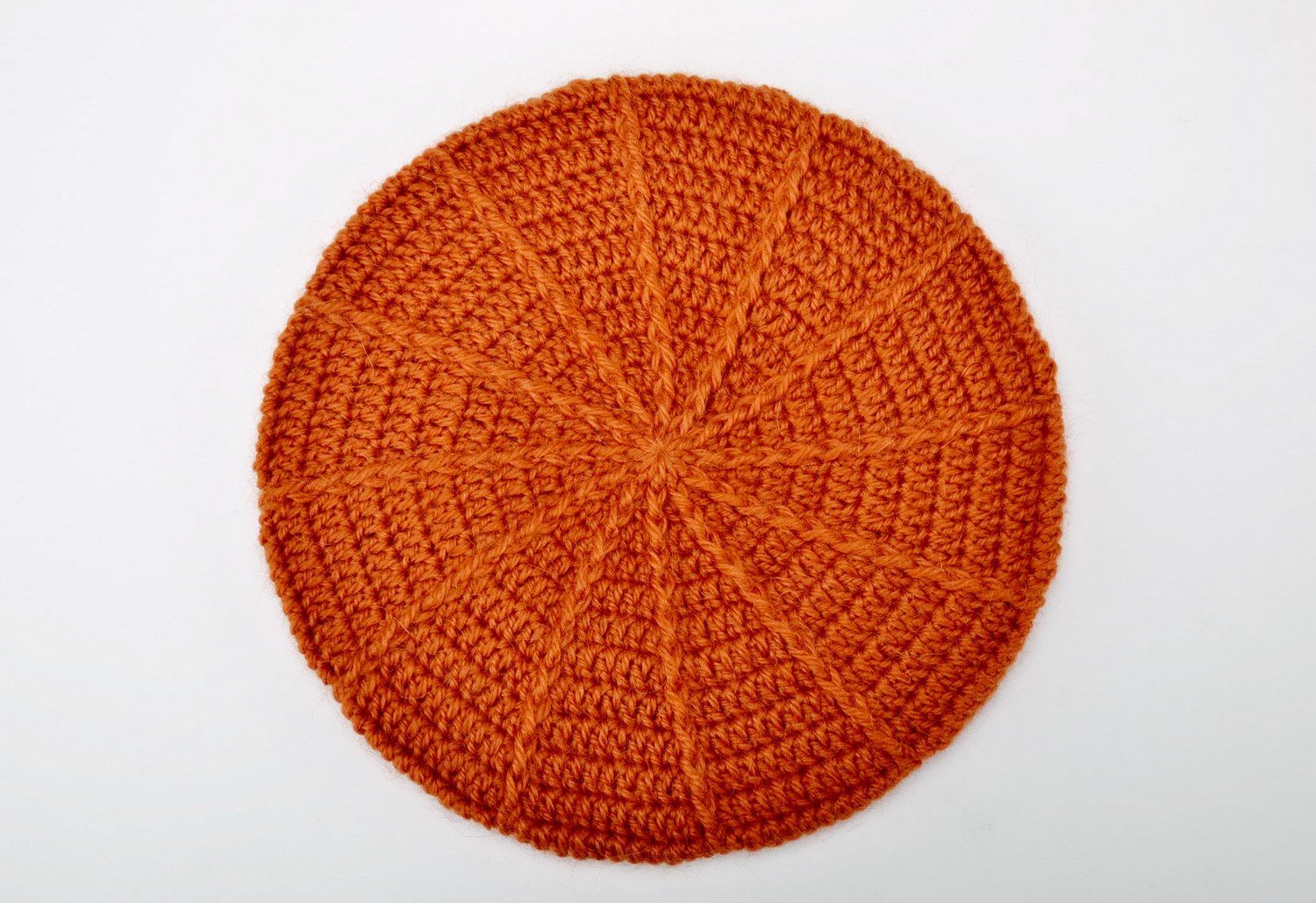 Orange knitted beret photo 4