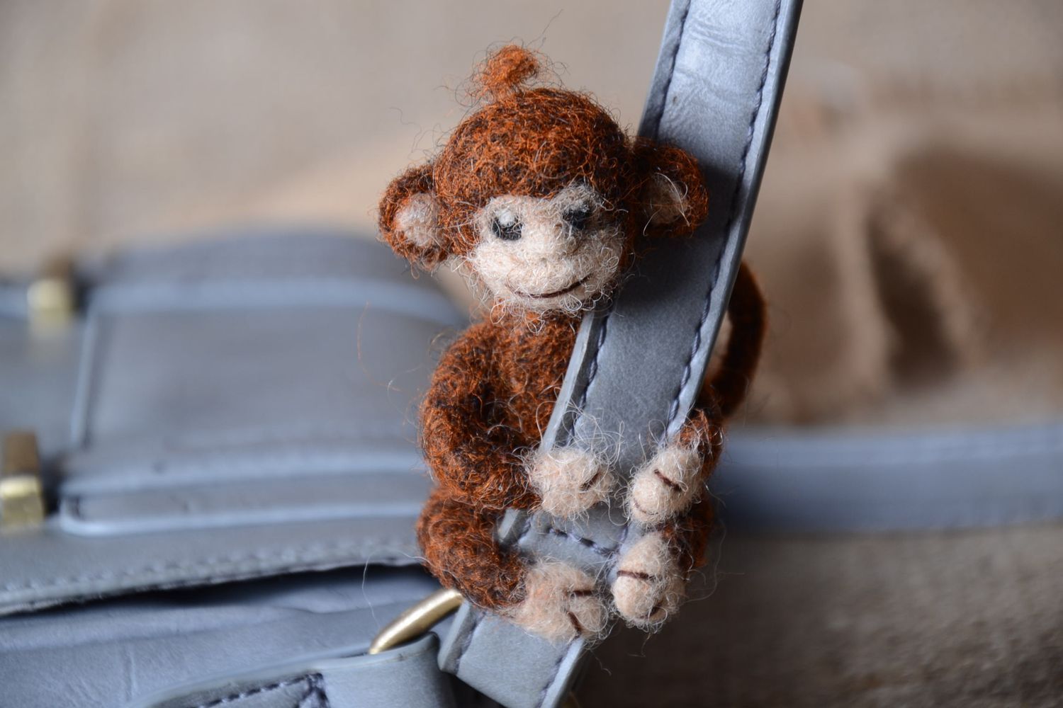 Валяная игрушка хэнд мэйд игрушка из шерсти мягкая игрушка коричневая обезьянка фото 1