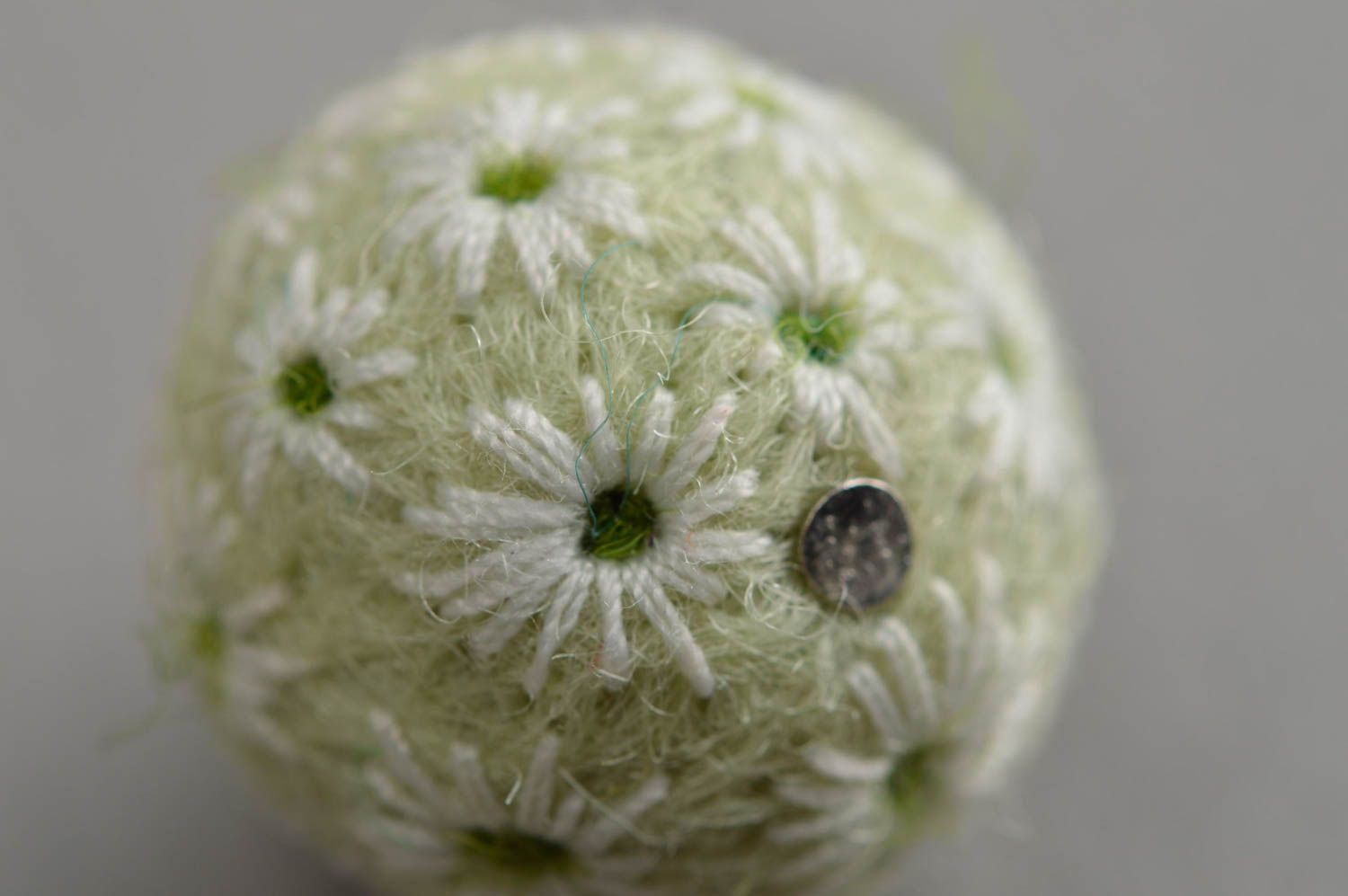 Ciondolo in lana fatto a mano semilavorato per bigiotteria pendente in feltro foto 5