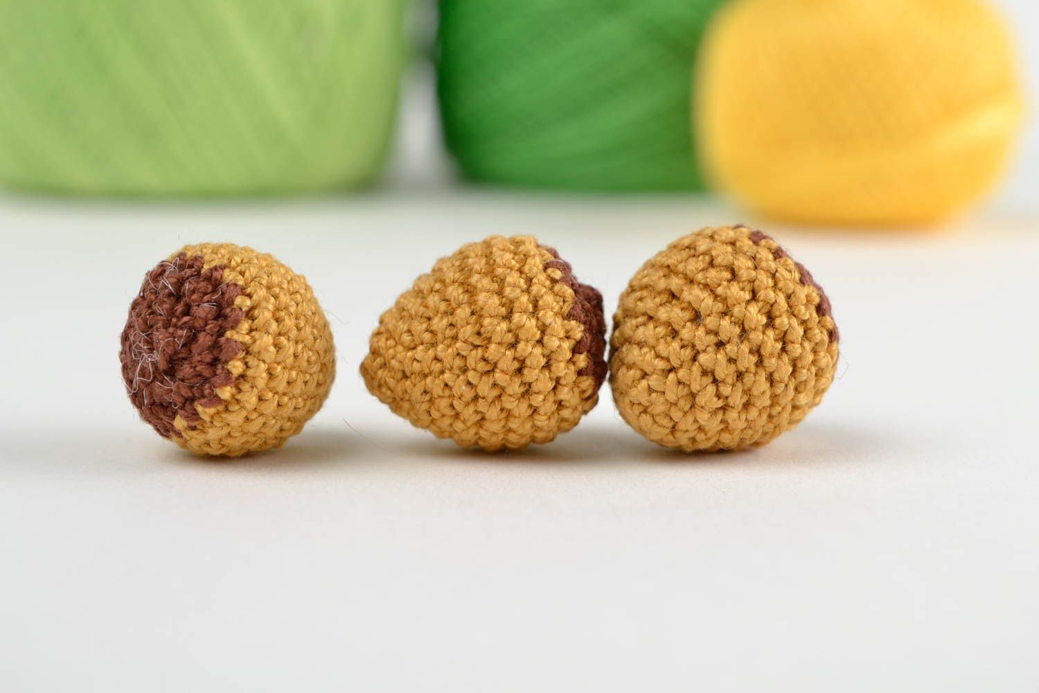 Peluches design faites main Jouet tricot 3 pièces Cadeau enfant noix crochet photo 1