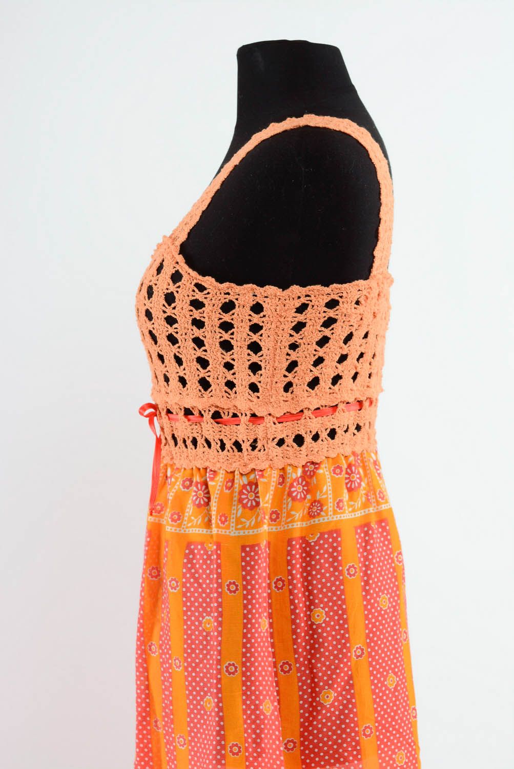 Robe couleur corail en acrylique tricotée à main photo 3
