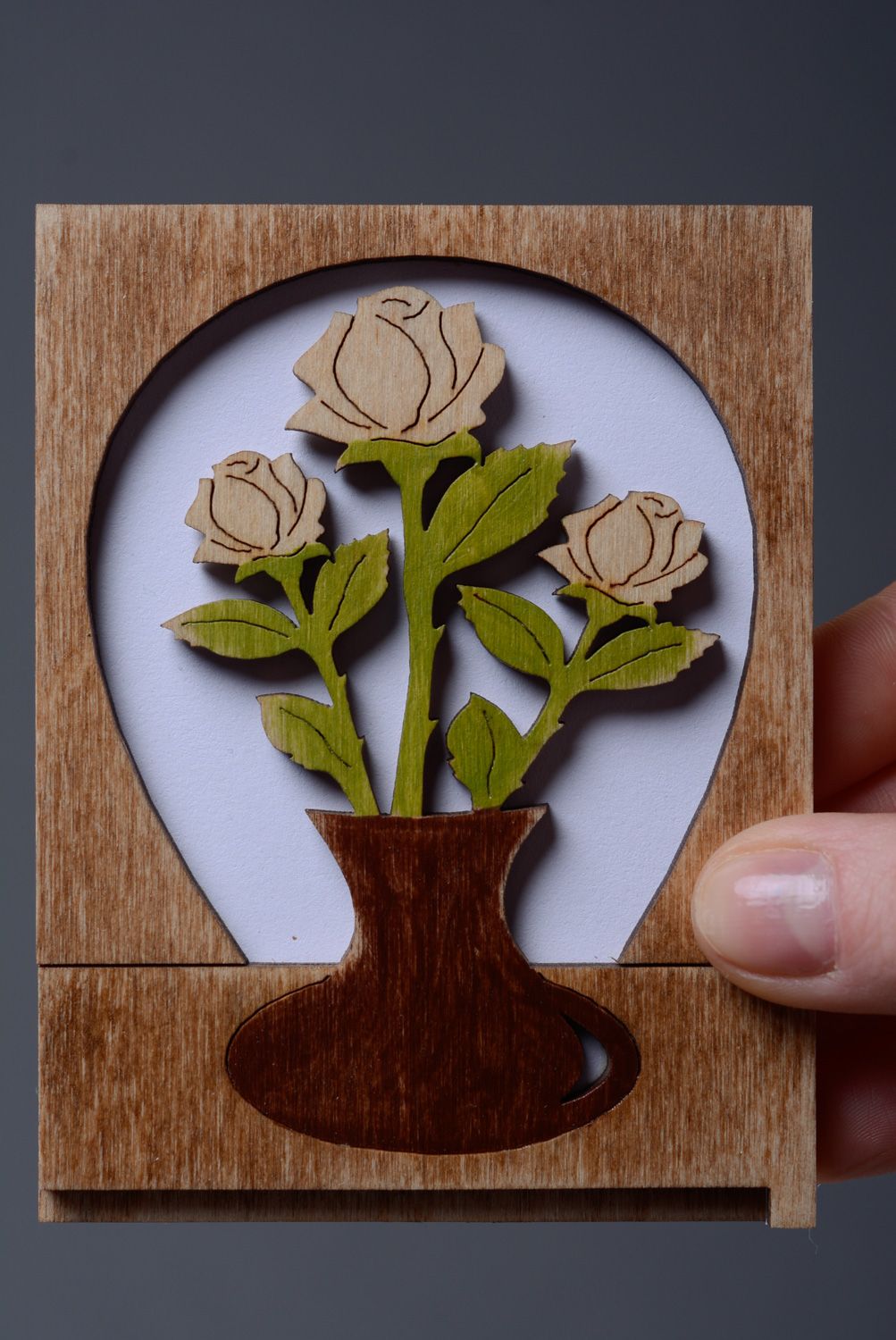 Carte de voeux en bois faite main originale design avec roses pour femme photo 3