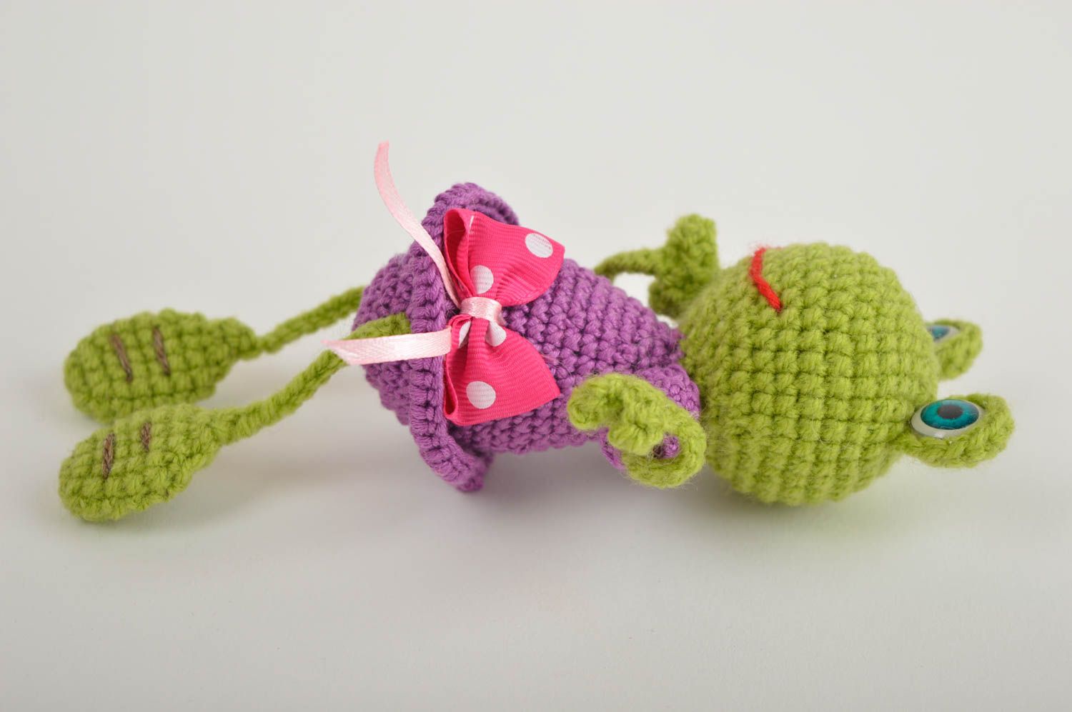 Handmade Designer Puppe Häkel Kuscheltier Frosch Geschenk für Kind grün klein foto 4