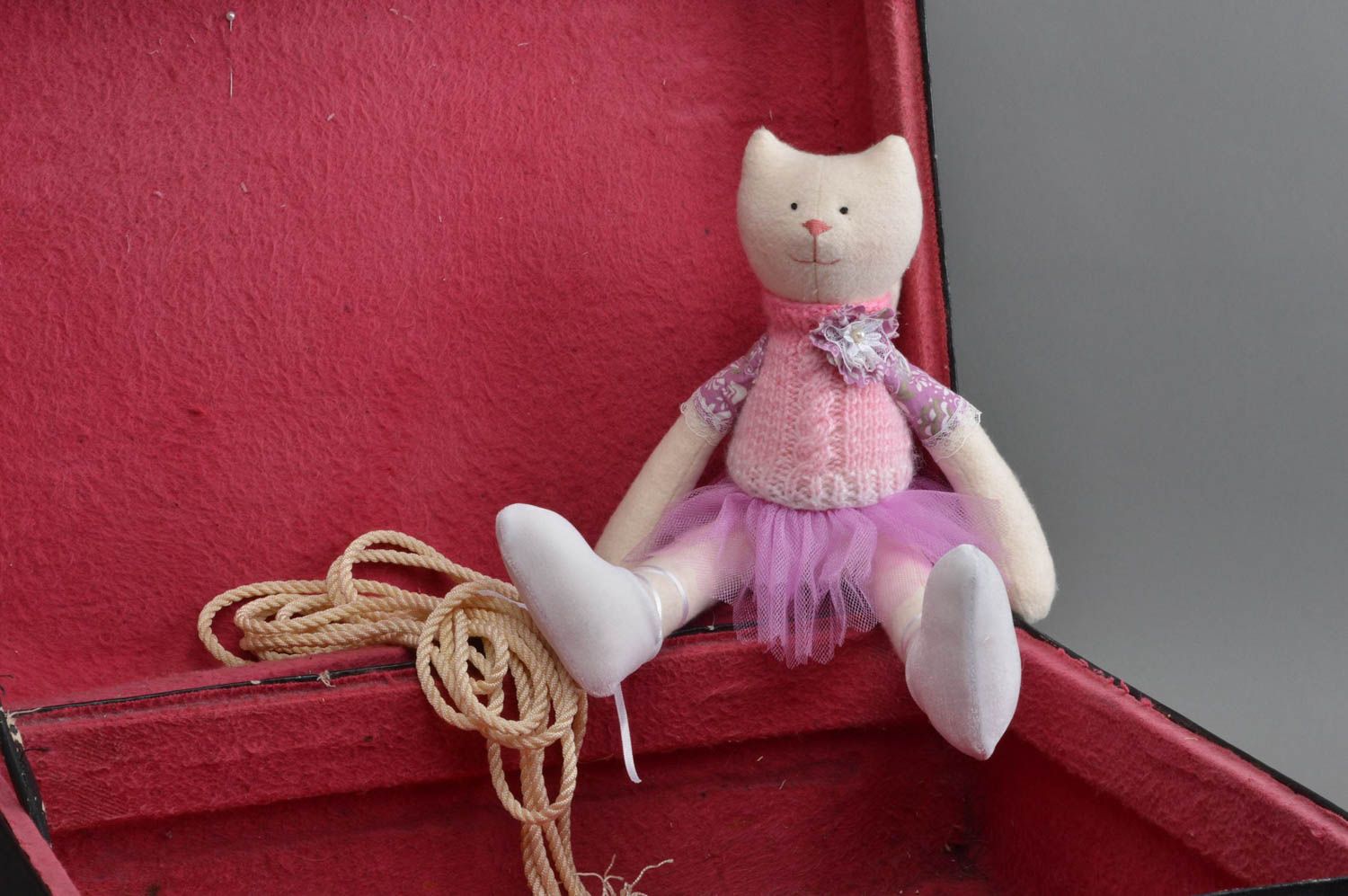 Peluche chat Jouet pour enfant fait main Décoration chambre doux en coton photo 1