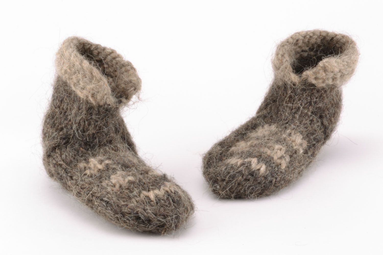 Chaussons tricotés main chauds gris photo 2