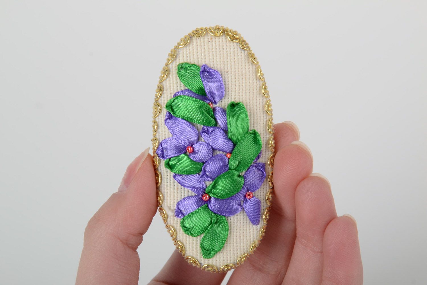 Handmade oval textile brooch with flowers embroidered using satin ribbons  photo 5