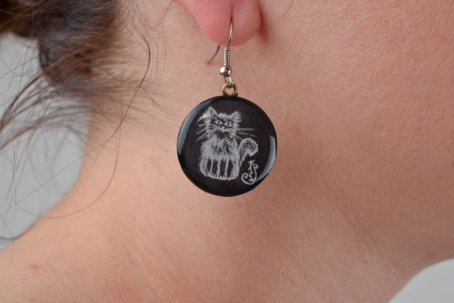 Beautiful handmade round polymer clay earrings with decoupage Cat and Mouse photo 5