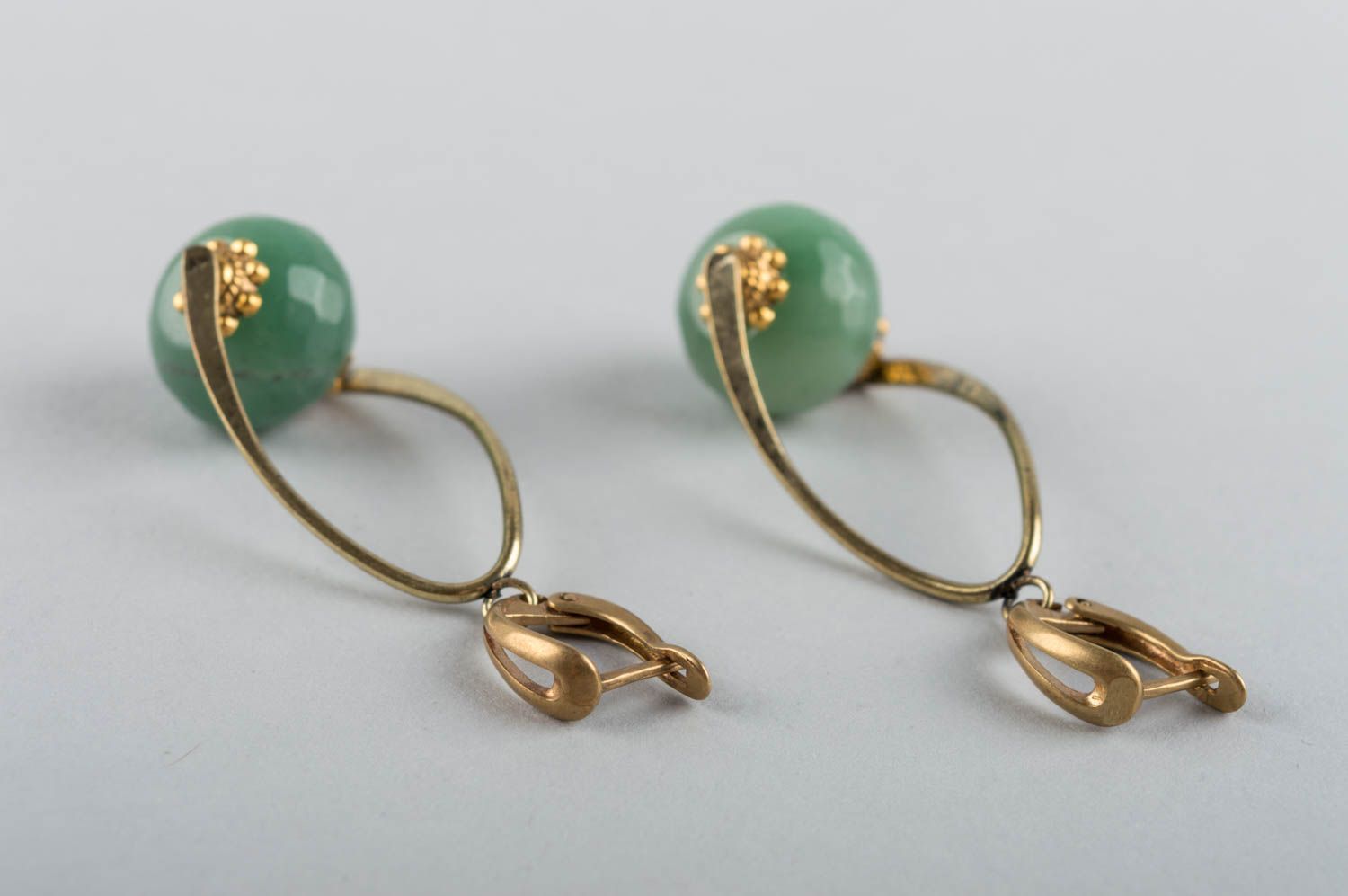 Originelle schöne handmade Ohrringe mit Jade mit Anhängern Designer Schmuck  foto 4