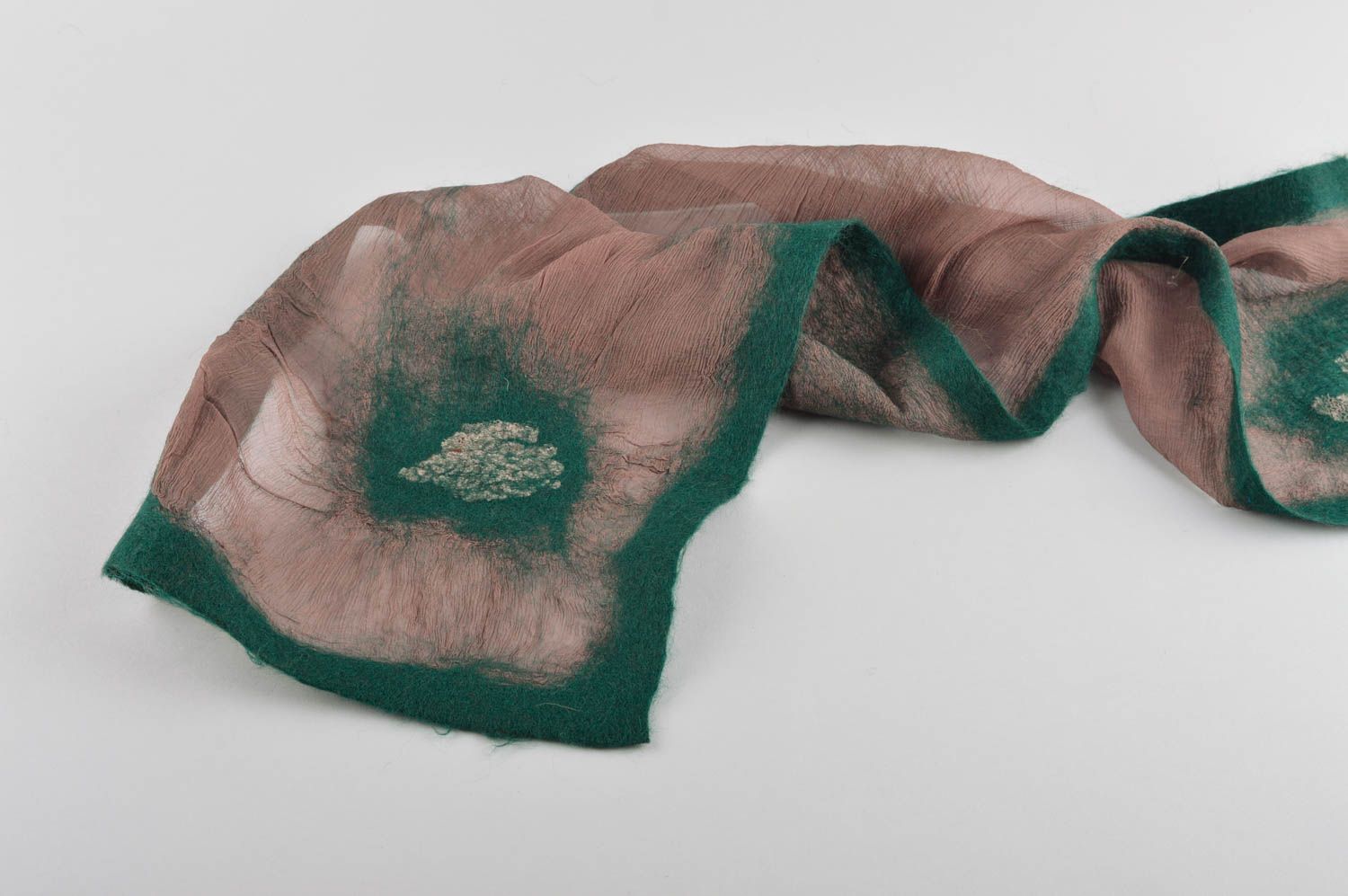 Handmade gefilzter Schal Frauen Accessoire Geschenk für Frauen elegant foto 3