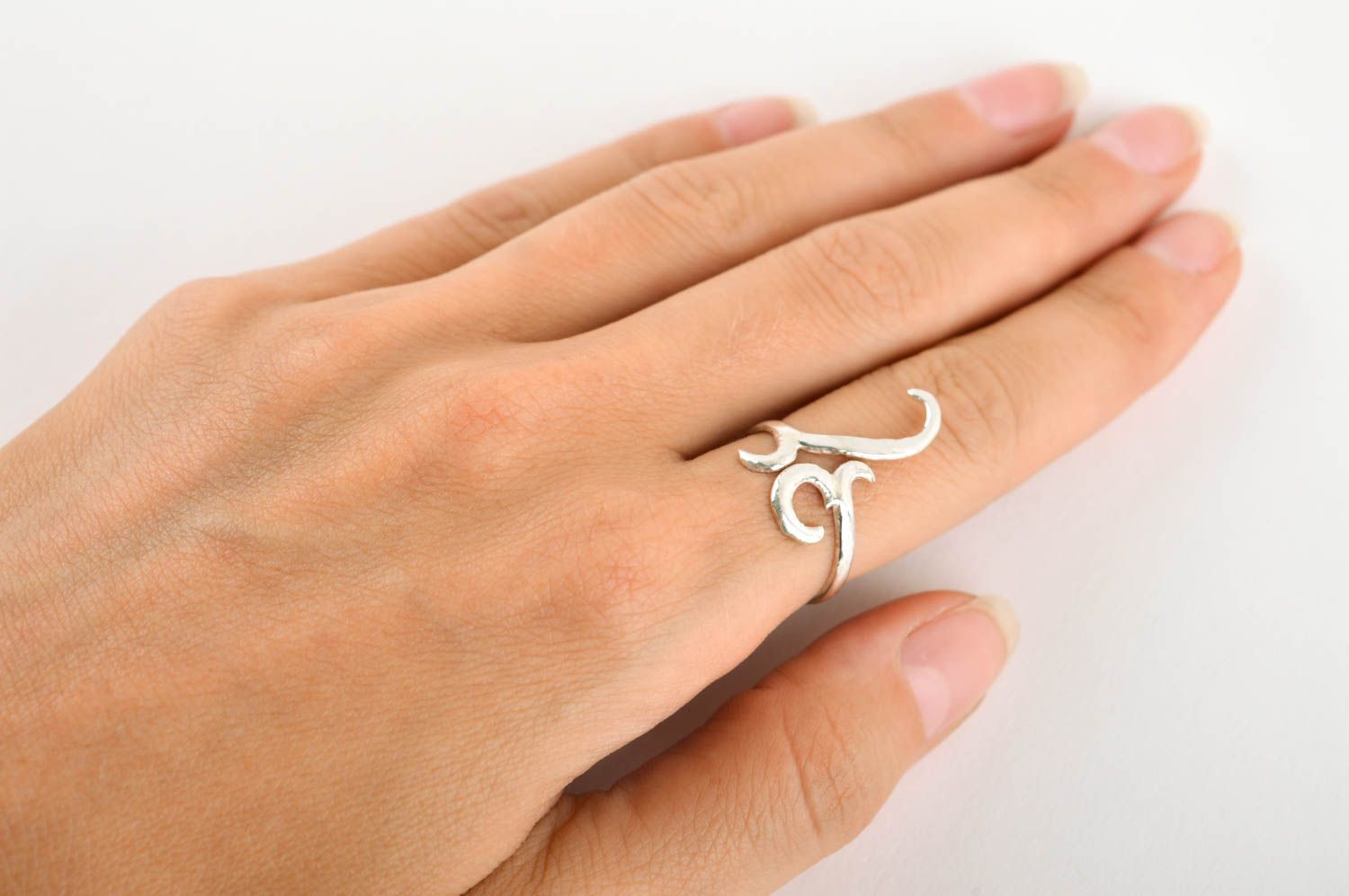 Кольцо из мельхиора кольцо ручной работы металлической украшение женское фото 4