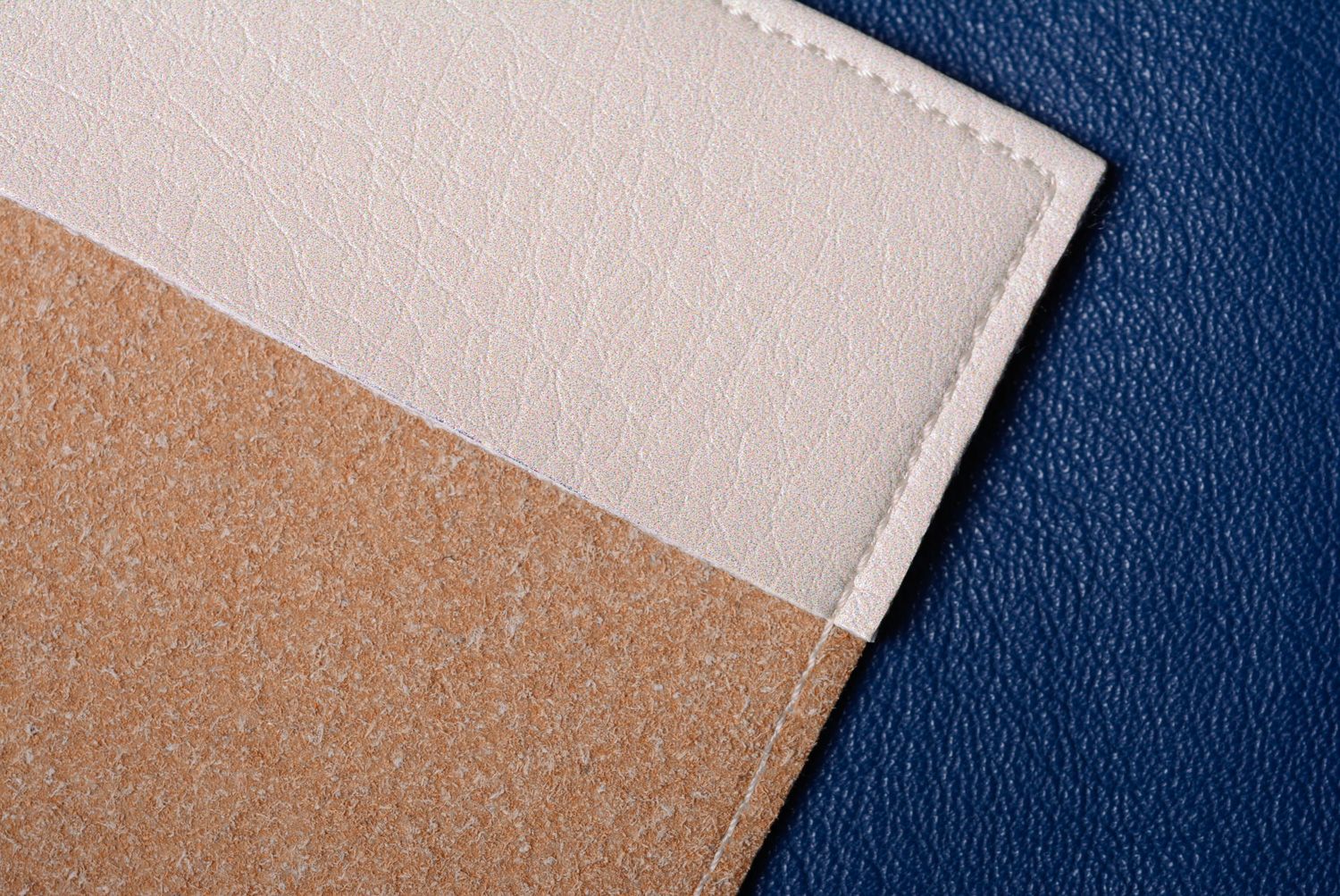 Joli protège-passeport en cuir naturel avec imprimé accessoire fait main photo 5