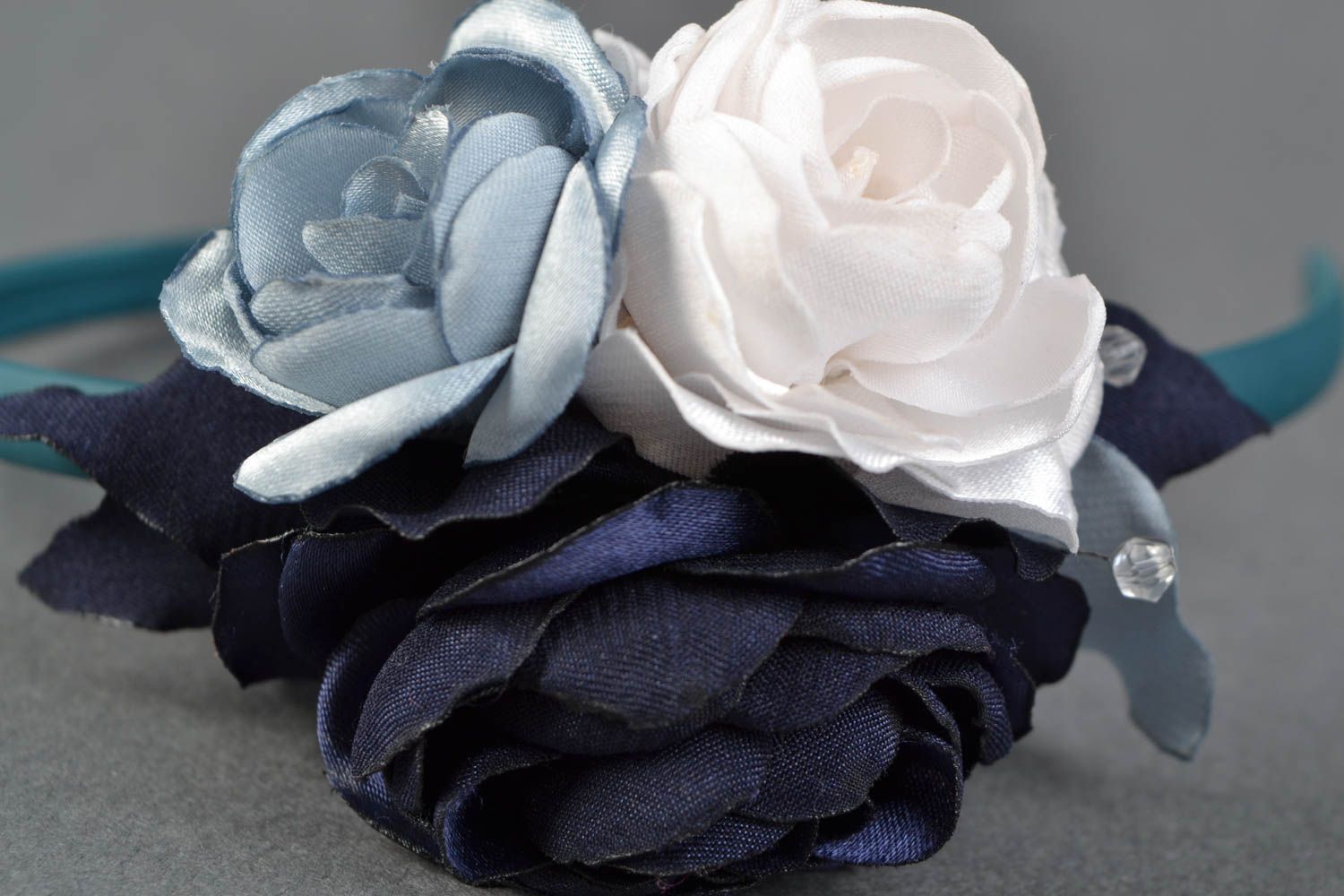 White and blue floral headband with satin ribbons photo 3