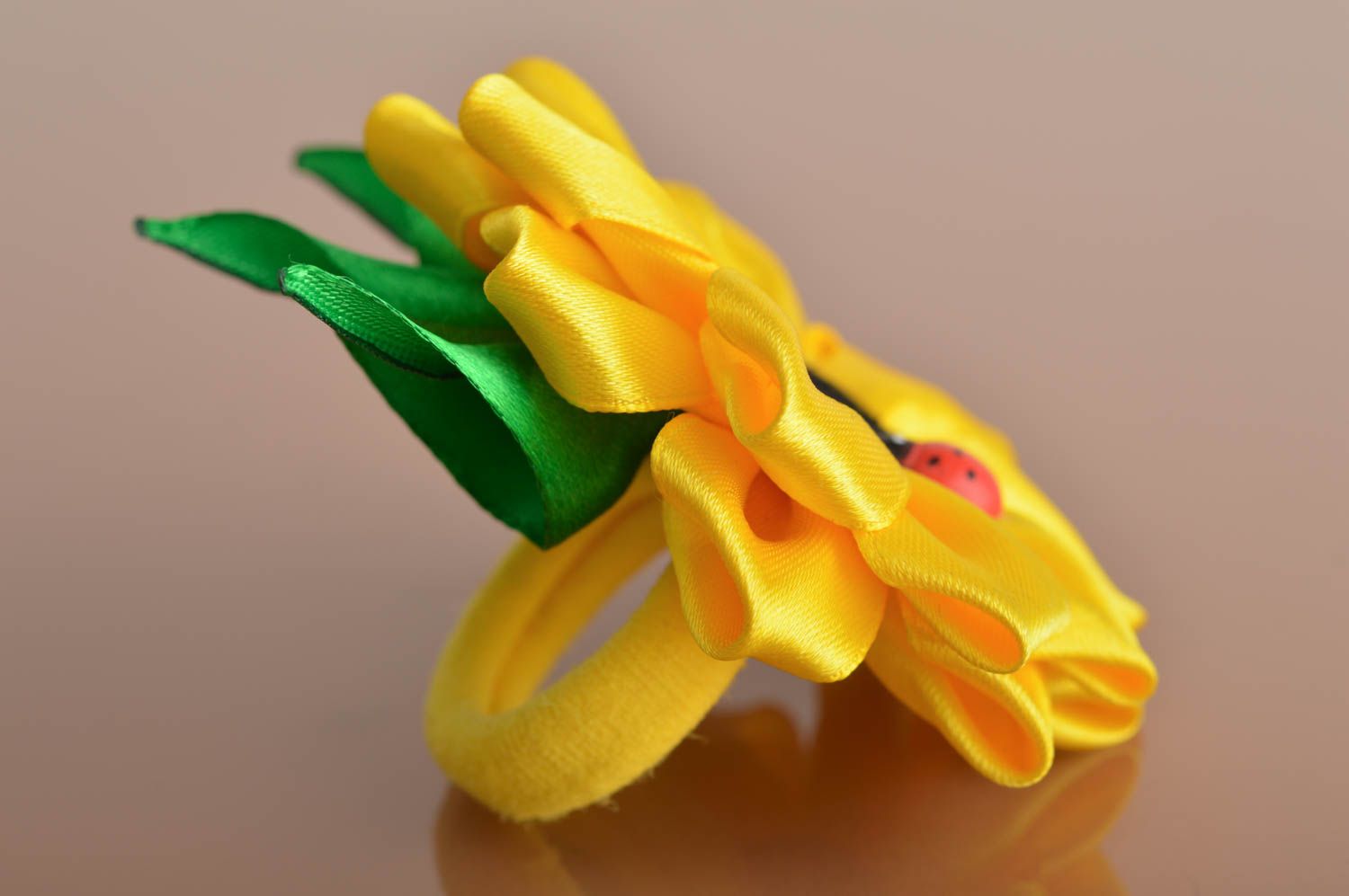 Handmade bright hair tie with satin ribbon kanzashi flower yellow sunflower  photo 4
