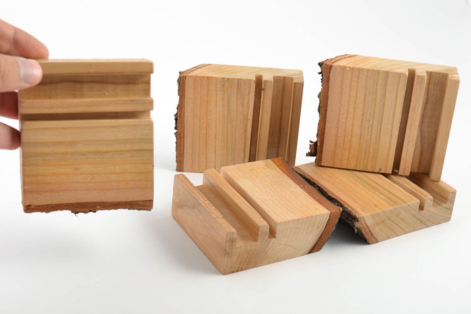 Supports pour téléphones en bois fait main accessoires écologiques 5 pièces photo 5