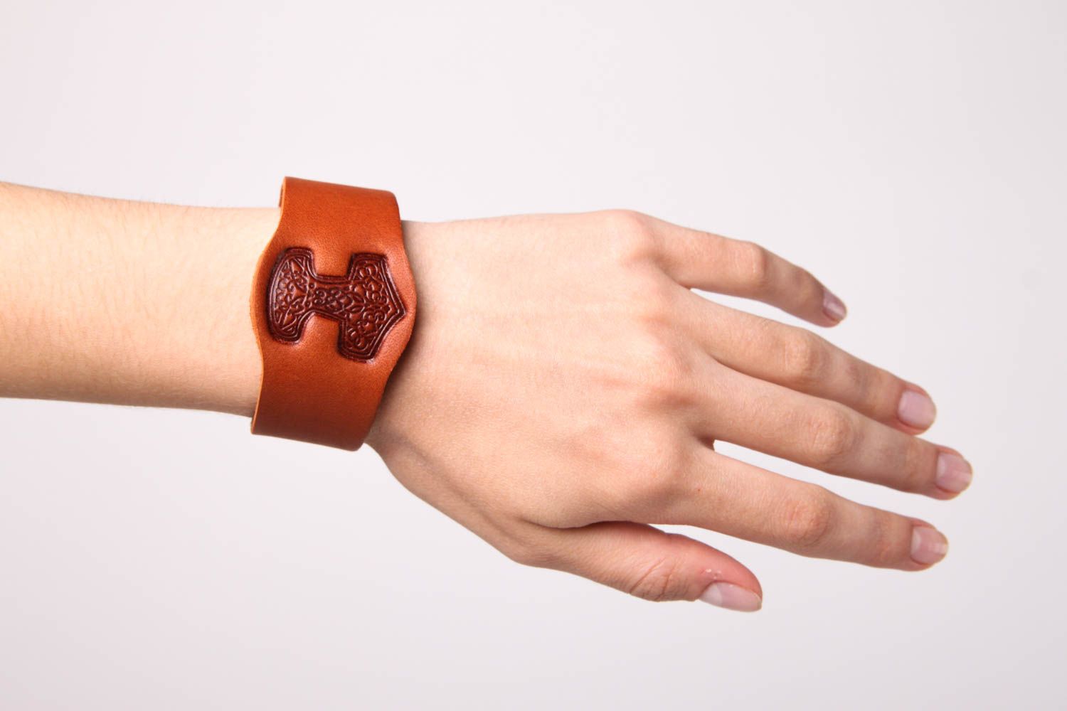 Stylish handmade leather bracelet wrist bracelet designs artisan jewelry photo 1