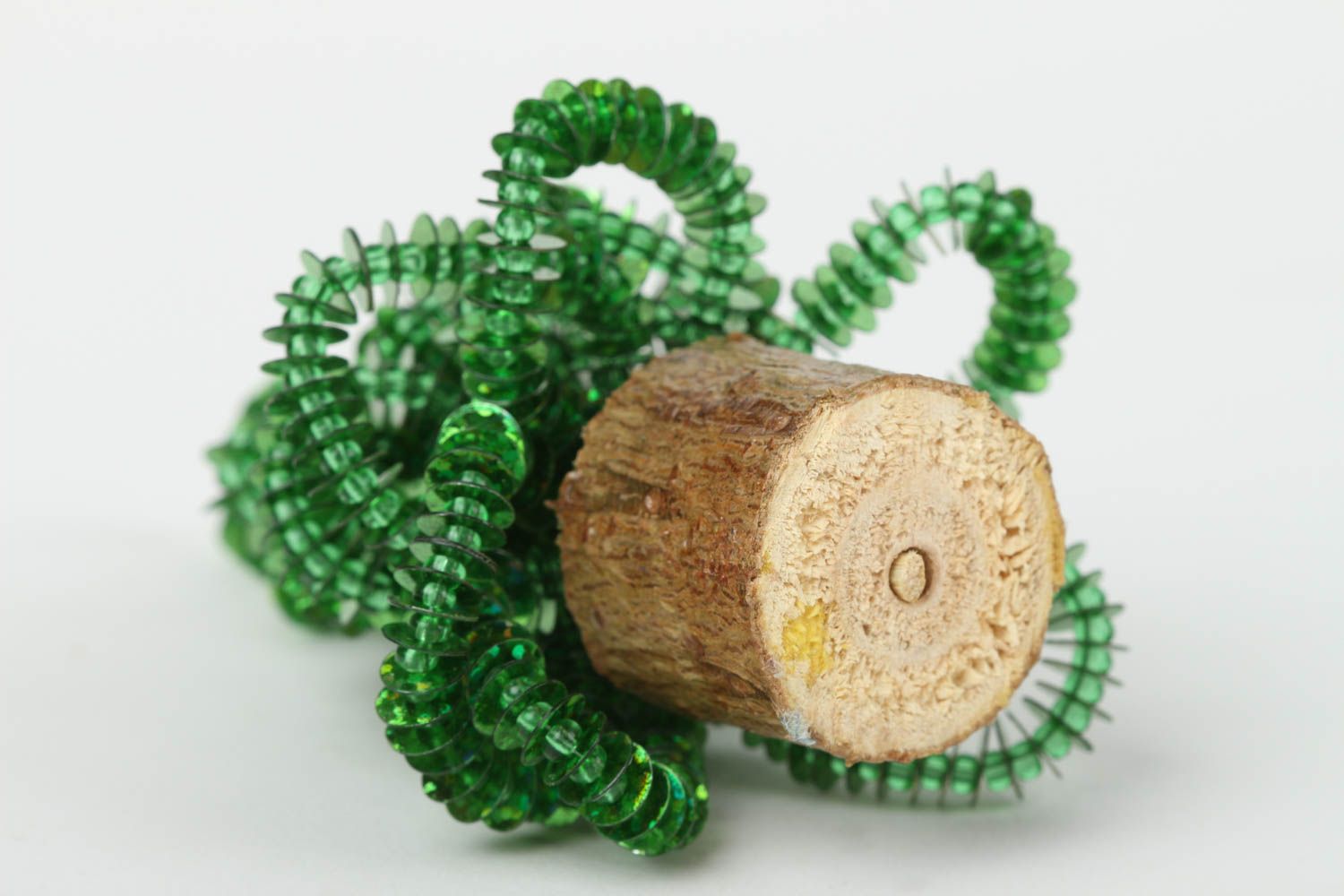 Искусственная елка ручной работы декор для дома зеленая елка из бисера фото 3