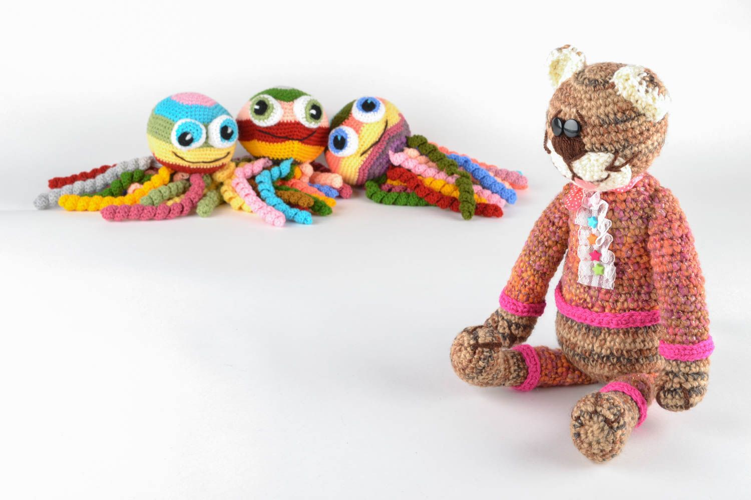 Giocattolo a maglia fatto a mano pupazzo morbido a forma di gatto da bambini foto 1