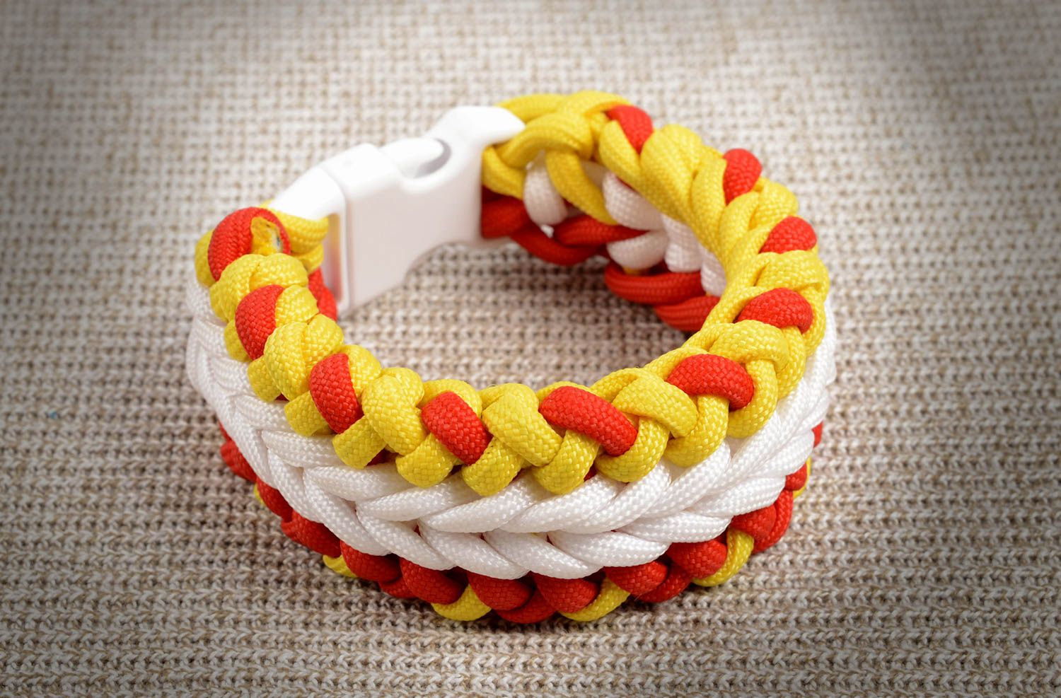 Survival bracelet parachute cord bracelet paracord bracelet stylish gift for men photo 5