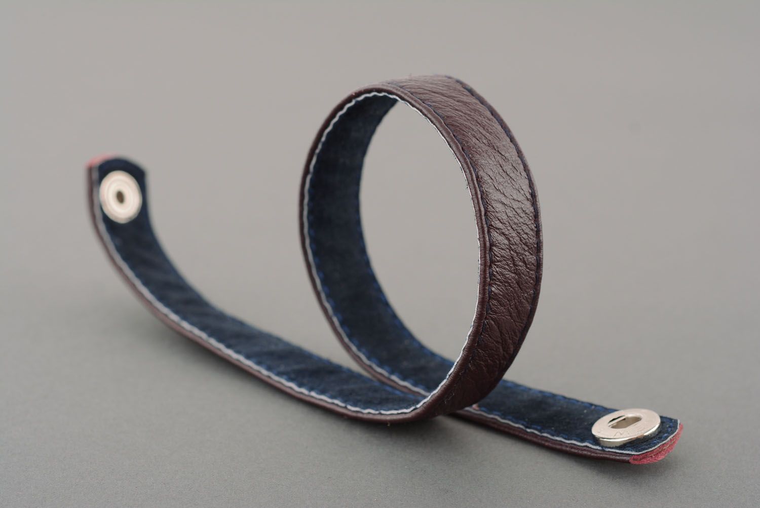 Handmade leather bracelet photo 5