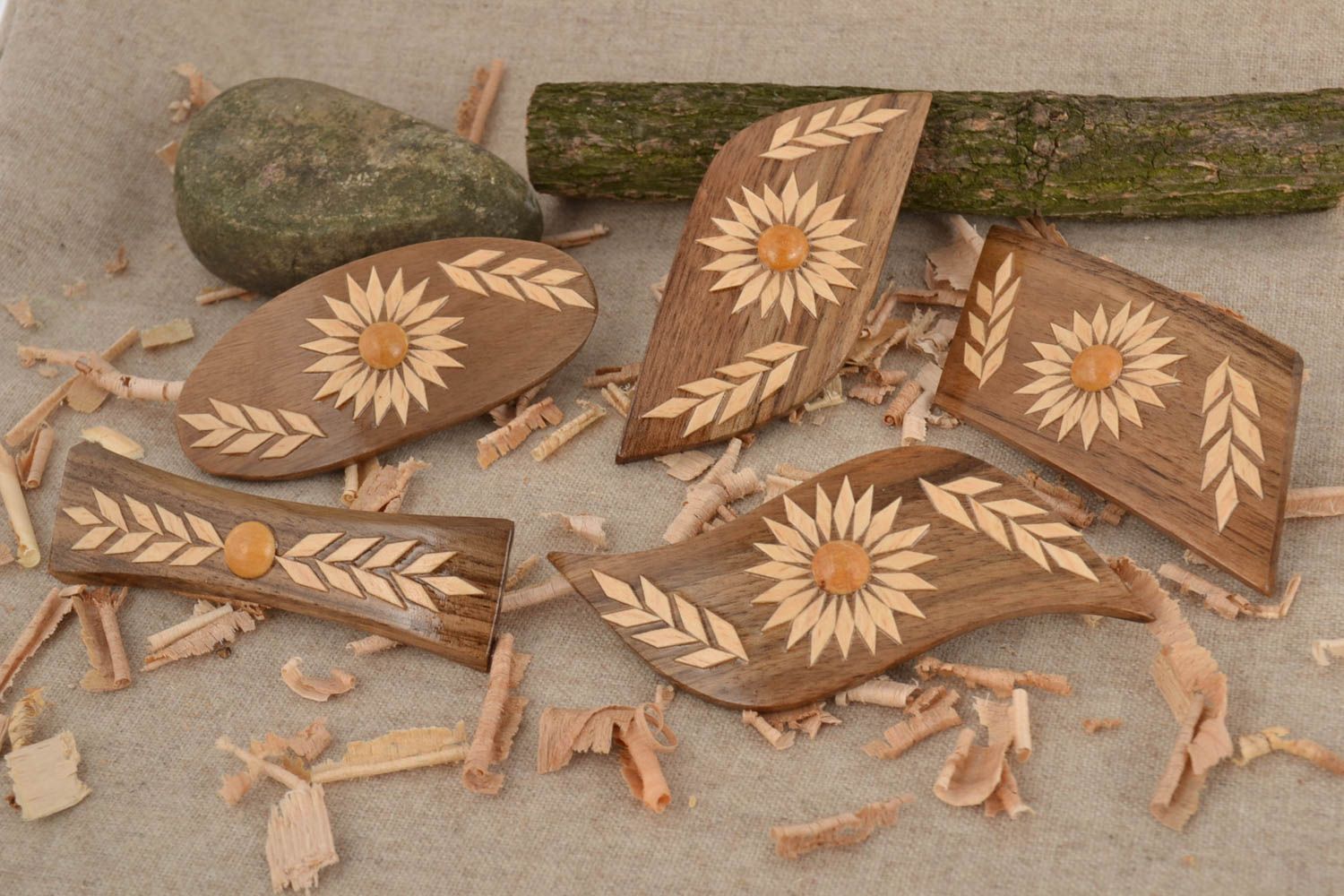Barrettes à cheveux brunes de formes diverses 5 pièces faites main en bois photo 1