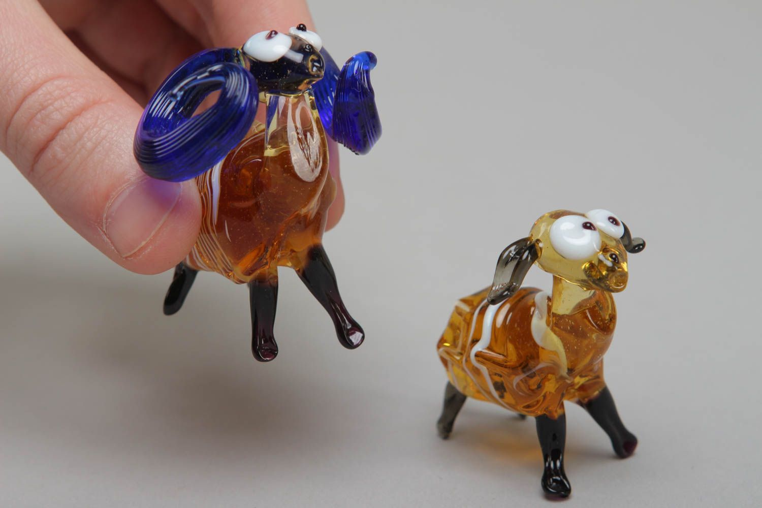 Handmade glass statuettes of lambs photo 3