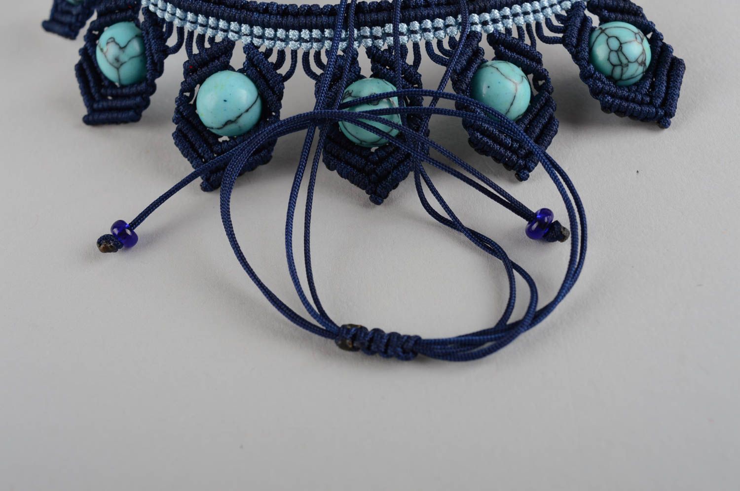 Колье ручной работы колье с бирюзой ожерелье из ниток вязаное красивое фото 5