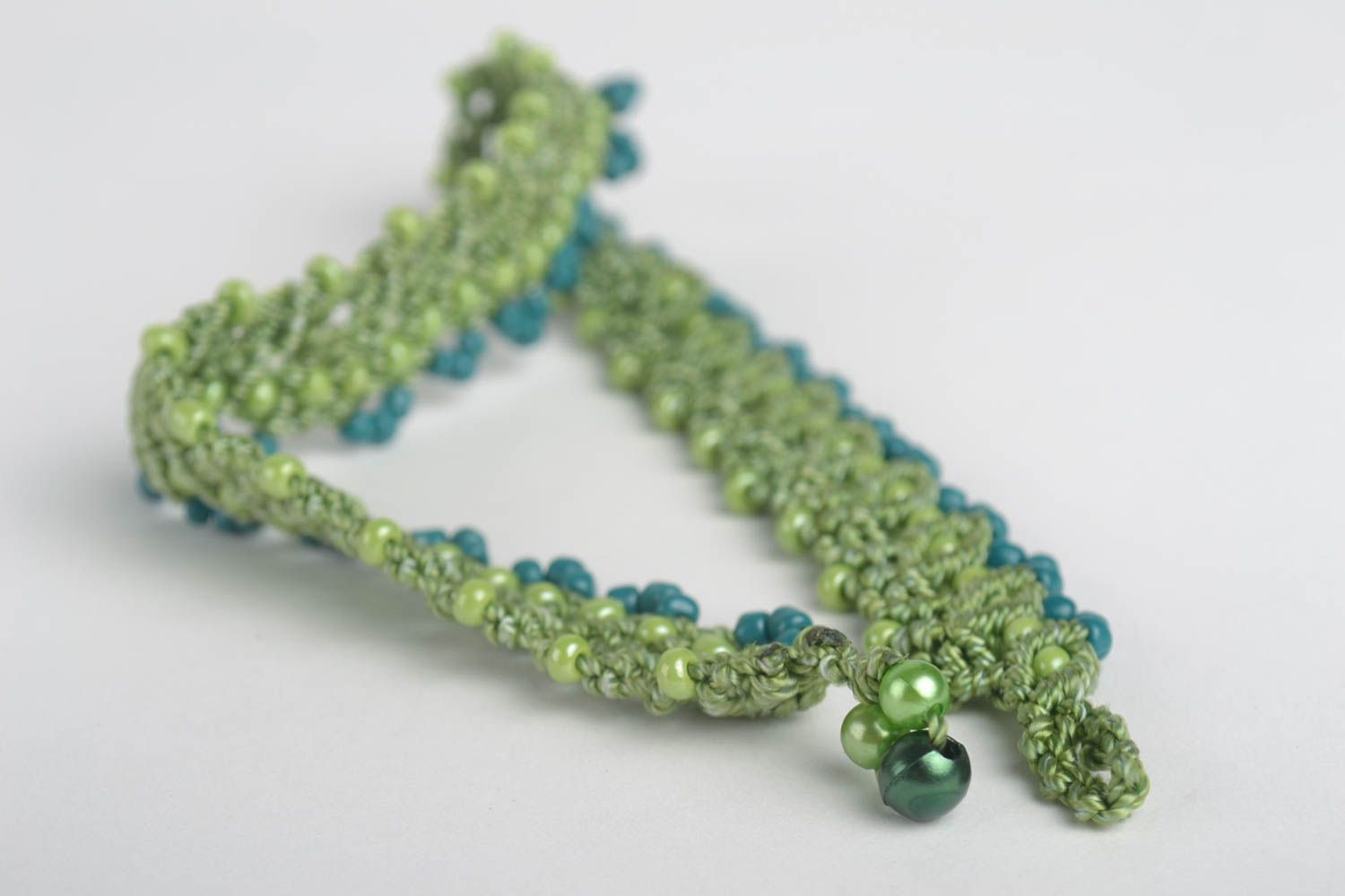Collier textile Bijou fait main vert fils perles macramé ankars Accessoire femme photo 4