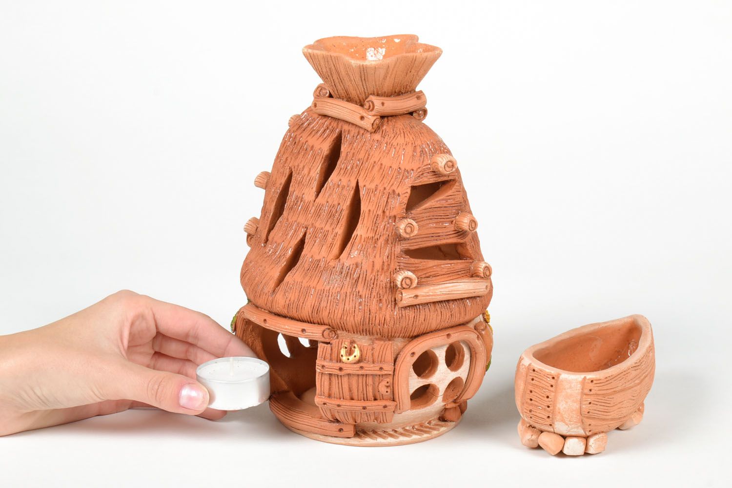 Red clay one tea light village house candle holder in folk style 7,87 inches, 1,55 lb photo 5