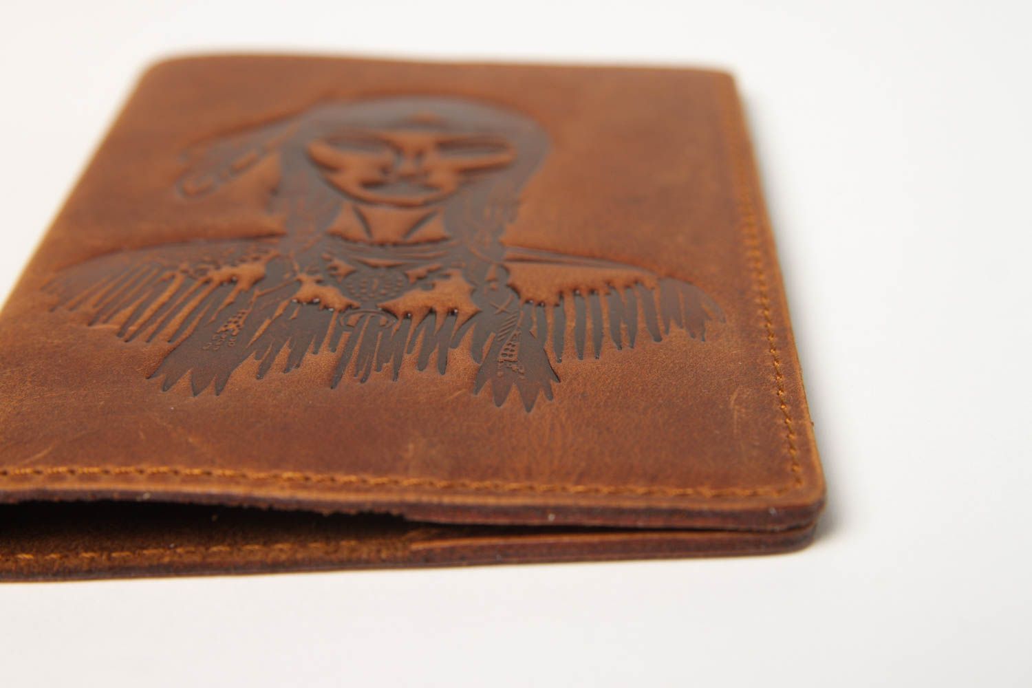 Estuche para pasaporte hecho a mano marrón regalo original accesorio de hombre  foto 5