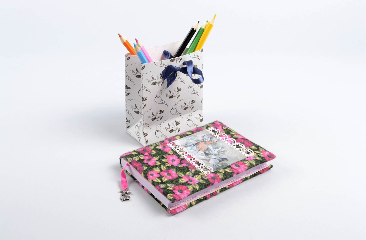 Carnet de notes Agenda fait main couverture florale Cadeau femme design photo 5