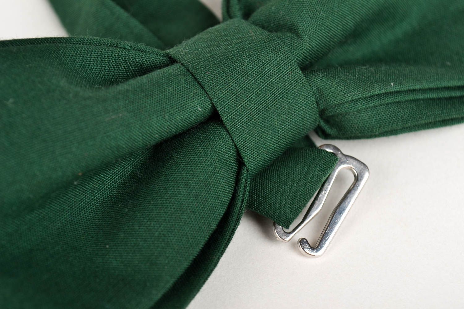 Corbata de lazo artesanal pajarita moderna verde de madera accesorio unisex foto 4