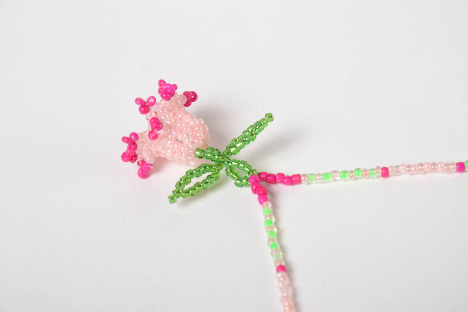 Pendentif en perles de rocaille Fleur campanule rose fait main pour enfant  photo 5