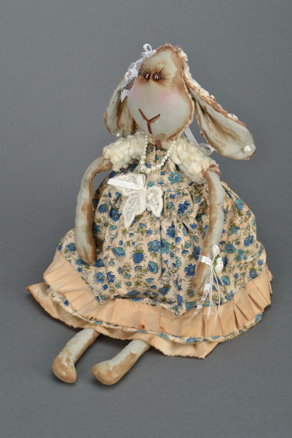 Авторская текстильная кукла Застенчивая овечка фото 1