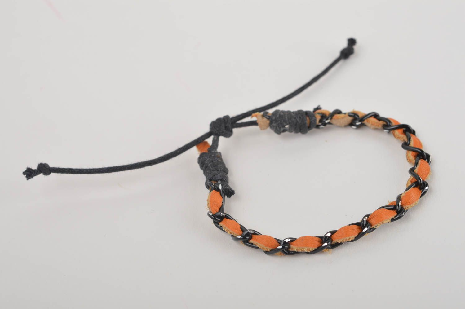 Handmade Leder Armband orange schwarz Designer Schmuck Accessoire für Frauen  foto 3