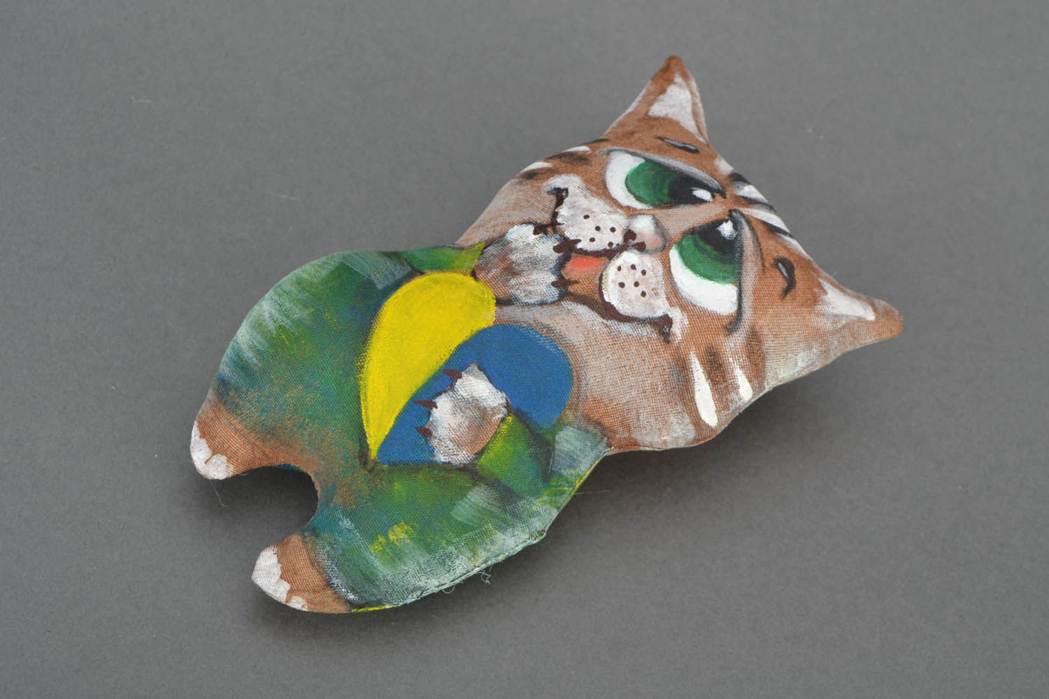 Toy cat painted with acrylics photo 3