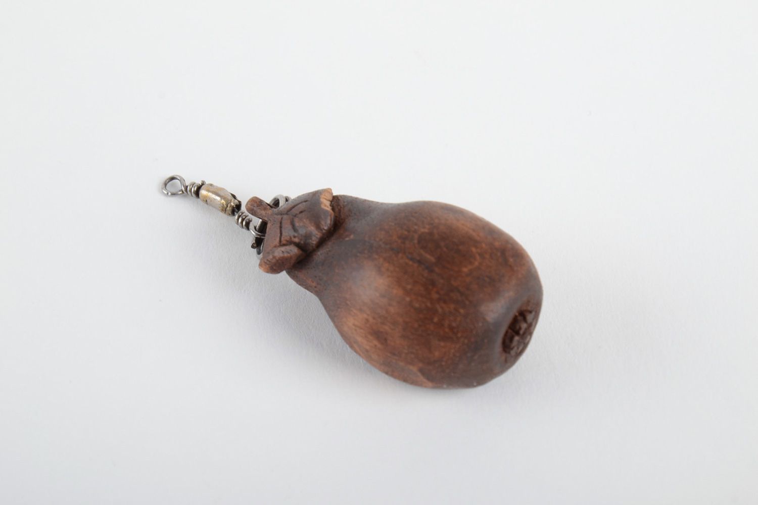 Llavero decorativo tallado a mano de madera barnizado para llaves o bolso foto 4