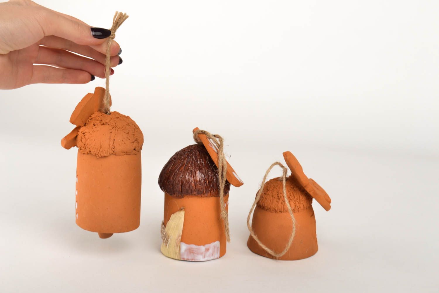 Campanas de cerámica hechas a mano objetos de decoración souvenirs originales  foto 4