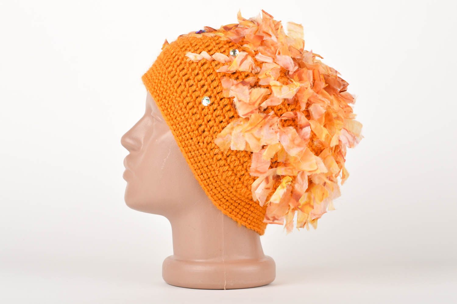 Bonnet orange en laine Bonnet fait main tricoté au crochet Vêtement femme photo 2